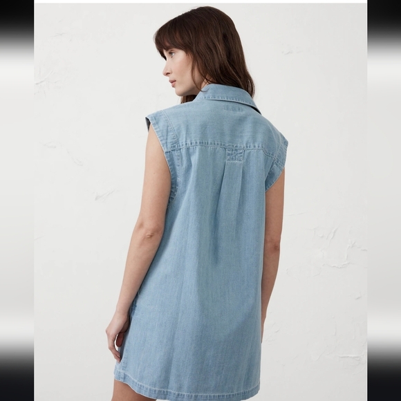 Banana Republic Sleeveless Denim Shirt - Size M, Oversized Fit NWT - Picture 9 of 11